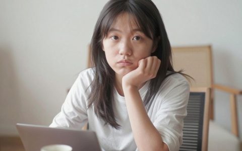 vue在线cdn怎么用，vue.js cdn引入